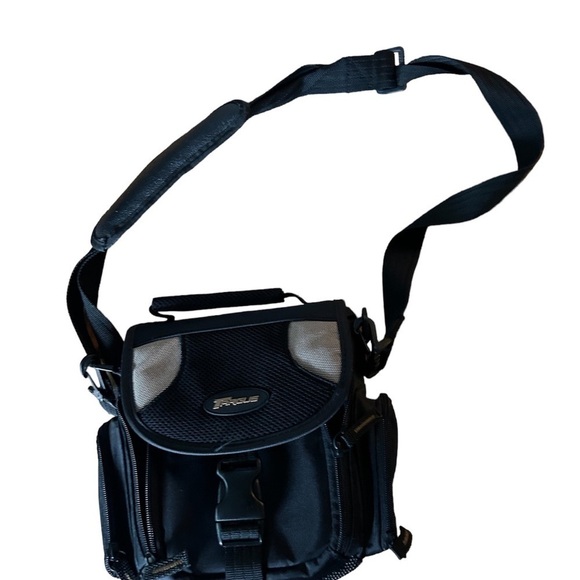 Targus Other - Targus CAMERA BAG VIDEO CAMERA BAG HOLDER CARRIER BLACK ADJUSTABLE